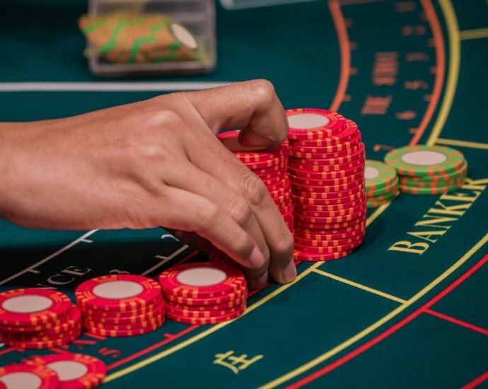 Ten Simple Steps To An effective Casino Strategy